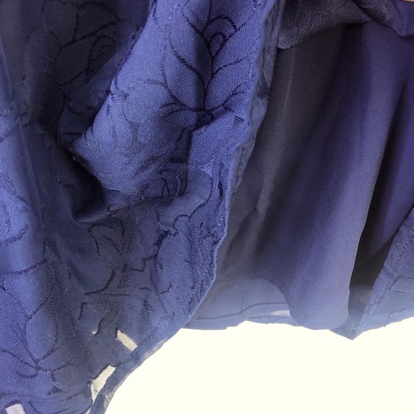 Mason & Belle navy blue long sleeve v notch layered lace look pullover blouse M - Picture 6 of 13